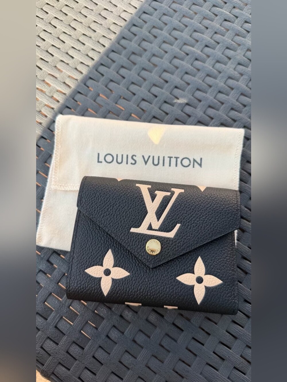 Louis Vuitton Black Wallet with Cream Monogram